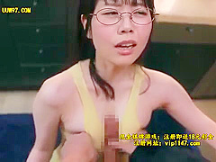 00242,A bitch is fully exposed during sex!