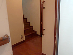 借金取りに弄ばれる六十路 04738276