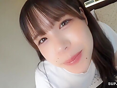 19-year-old Rei-chan Who Attends A Nurs