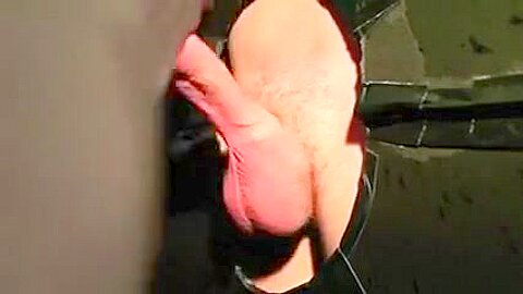 19-yr-old str8 guy`s first gloryhole BJ