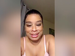2 Thick Freaks On Live