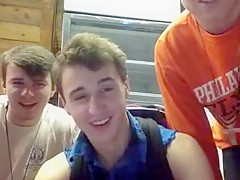 3 Beautiful Friends Show Their Round Asses On Cam