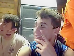 3 Beautiful Friends Show Their Round Asses On Cam