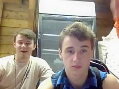 3 Beautiful Friends Show Their Round Asses On Cam