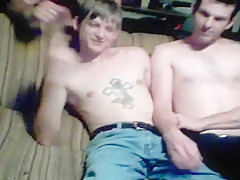 3 Hotties on Cam