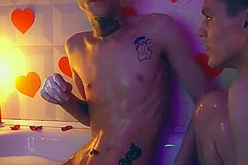 A Romantic Bare Bath