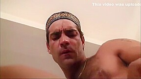 [ARGENTINOS] ARABE ABDUL COGE CON JOVENCITO