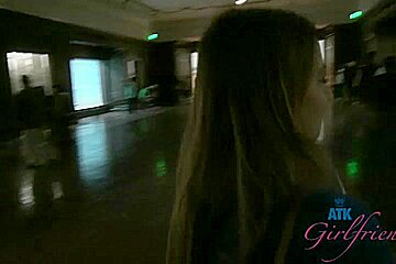 ATKGirlfriends video: virtual vacation with Pressley Carter