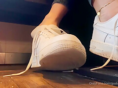 Ally Kay In Femdom And Foot Fetish With Horny Boyfriend