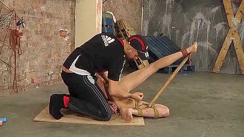 An Arse Stretching Pounding - Timmy Treasure & Deacon Hunter