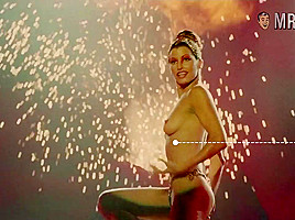 Anatomy of a Nude Scene: 'Showgirls' And The Dangers Of High Camp - Mr Skin