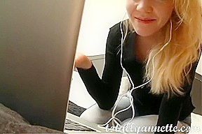 Annette Schwarz