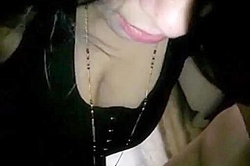 Arab Aunty giving oral-service