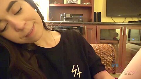Ariel Grace - Ariel Goes Back To Hawaii With You, And Loves The New Place