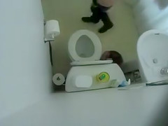 Ass crack caught on the
