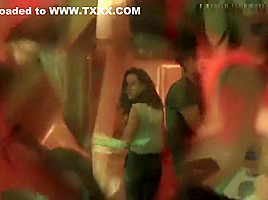 Aubrey Plaza & Vanessa Dubasso Lesbian Scene in Legion on ScandalPlanetCom