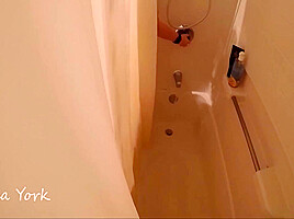 Bea York In Video: Showertime Masturbation Fun