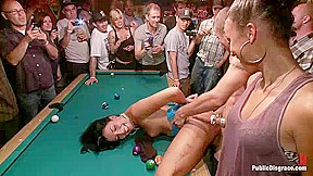 Beauty In The Bar - Kink