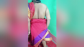 Bengali Boudi - Indian Women Pissing In Red Sharee In Her Home