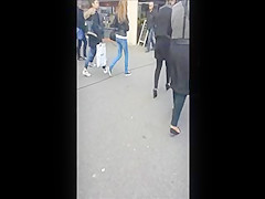 Beurette dehors entre filles