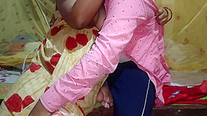 Bhabhi Ne Chocolate Lagakar Lund Chusha
