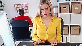 Big Boobs Blonde Having Nice Show