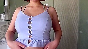 Big Boobs teen 18+ In La - watch full on adultx club