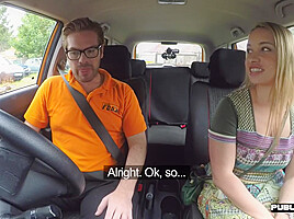 Bigass slut fucked outdoor in car by instructor in public