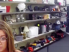 Bigtitted pawnshop amateur in spex fucks guy