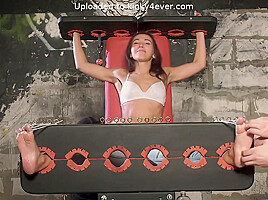 Brunete Tickled Bdsm Kinky Porn