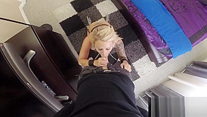 Bubble Butt Daisy Monroe punished by a big dick - Spizoo