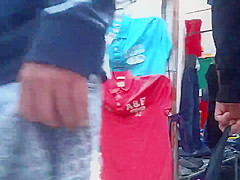 CULOTE EN LICRA EN EL MERCADO (CAMARA LENTA)