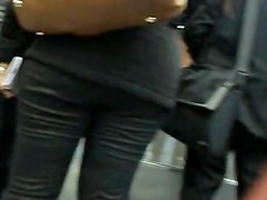 Candid Ebony Ass Milf