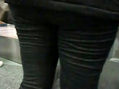Candid Ebony Ass Milf