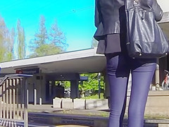 Candid - Young Blonde Babe In Tight Jeans