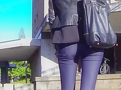 Candid - Young Blonde Babe In Tight Jeans