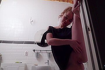 Charismatic blonde babe, Alexa Flexy was caught playing with her pussy, while having a shower