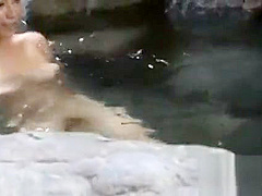 Chubby lady is so sexually excited even when that babe goes outdoors