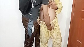 College student 18+ Ne Apni Hot Indian Female Teacher Ko Choda With Hindi Audio
