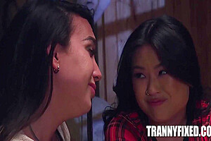 Cozy By The Fire 6 Min With Lulu Chu, Kasey Kei And Louise Louellen