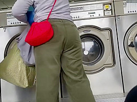 Creep Shots girl next door type at laundry room nice ass