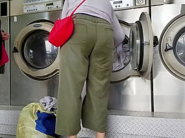 Creep Shots girl next door type at laundry room nice ass