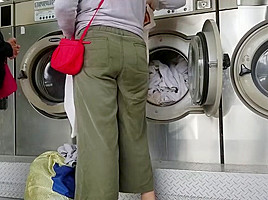 Creep Shots girl next door type at laundry room nice ass