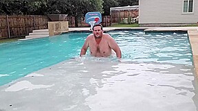 Cum swimming with me