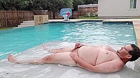 Cum swimming with me