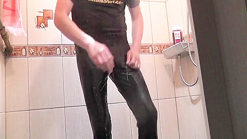 Cumming Under Shower With Wetlock Leggings