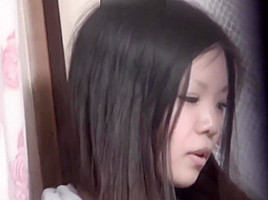 Cute Japanese ho fingering her pussy