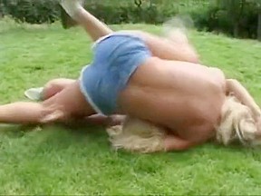 DWW377 Luzia vs Eva -Catfight