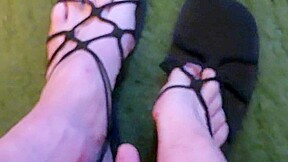 Dawn feet for Roy