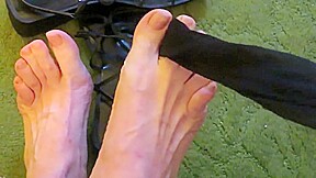 Dawn feet for Roy